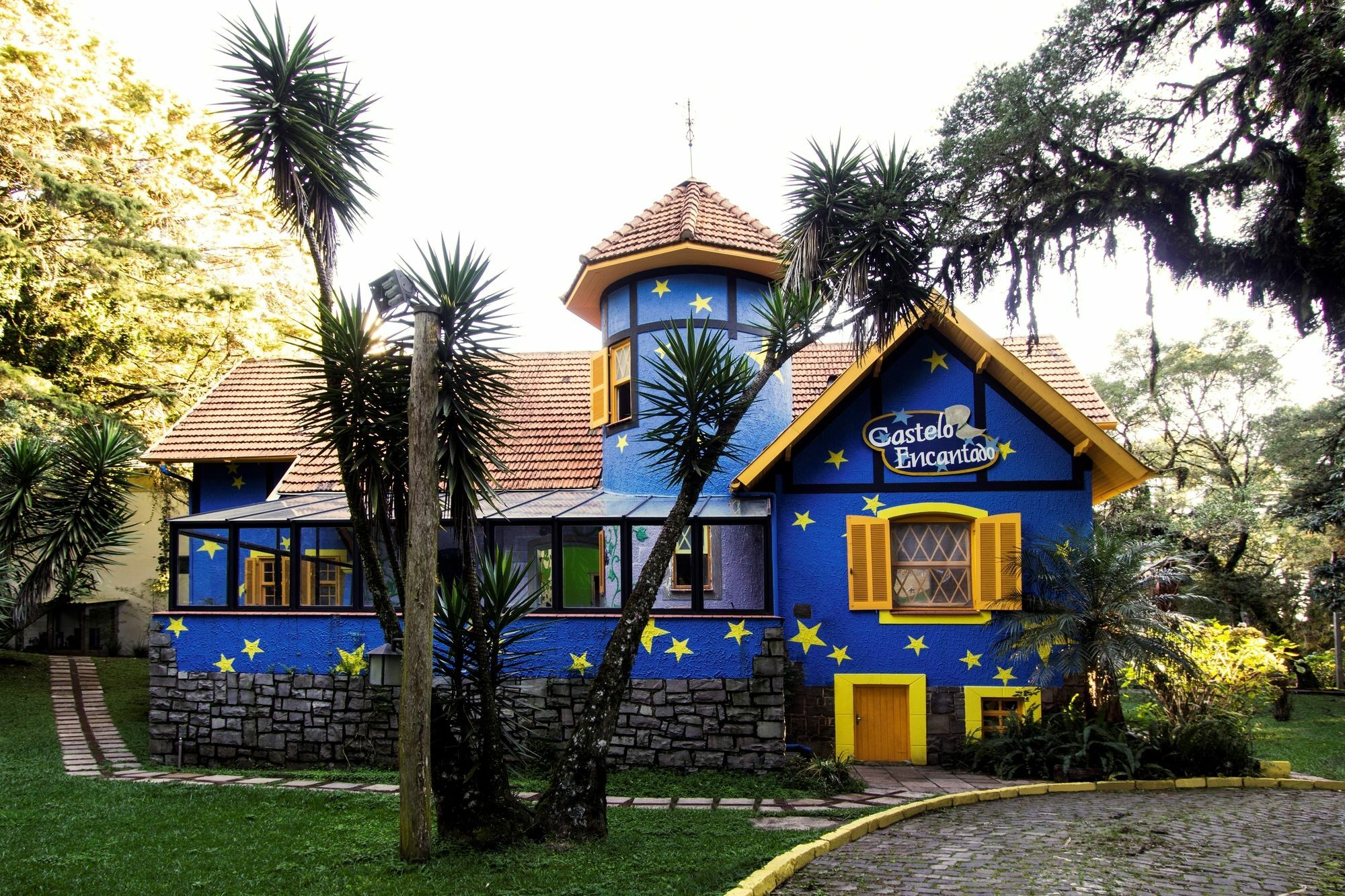 Tri Hotel Canela Exterior foto